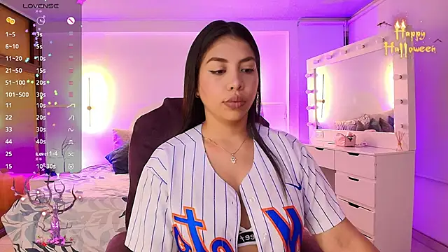 kloe28 online show from 10.14.25