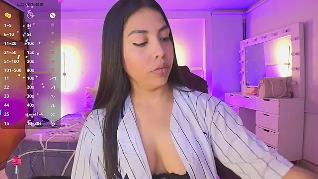 Snapshot of kloe28 chatting on 02.18.26 kloe28 online show from 02.18.26