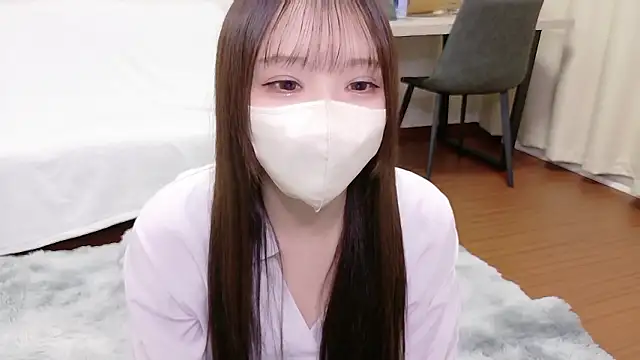 Snapshot of NINOoHard-Engine chatting on 11.26.25 NINOoHard-Engine online show from 11.26.25