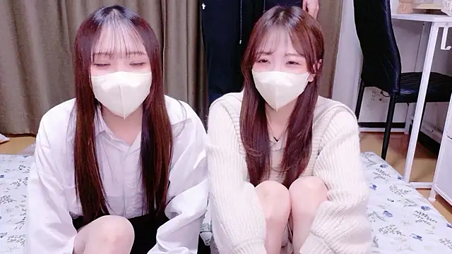 Snapshot of NINOoHard-Engine chatting on 01.11.26 NINOoHard-Engine online show from 01.11.26