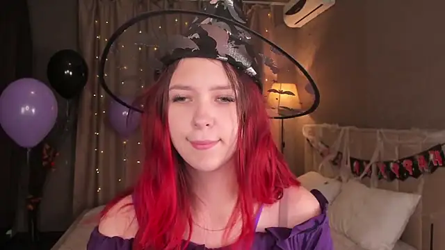 Monica  Queen online show from 10.22.25