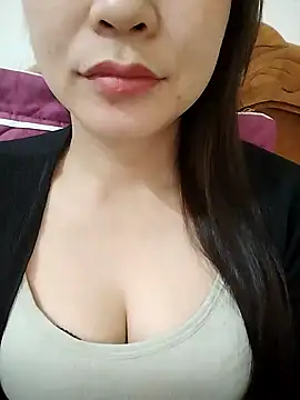 Girl Shy2000 online show from 11.11.25