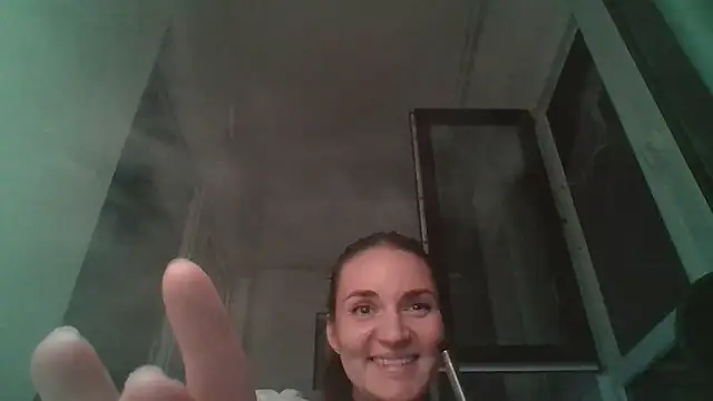 Tavrisse online show from 10.24.25