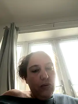 Eleanorxx online show from 10.17.25