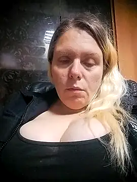 Fiona696 online show from 10.05.25