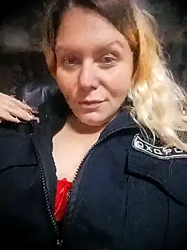 Fiona696 online show from 10.12.25