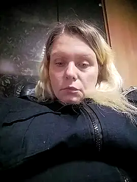 Fiona696 online show from 10.12.25