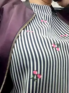 Kimkhaepretty online show from 11.13.25