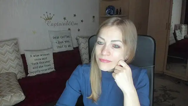 Tiffany Bates online show from 10.06.25