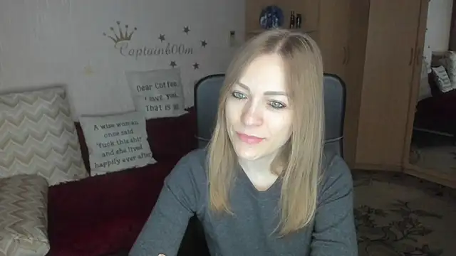 Tiffany Bates online show from 12.14.25