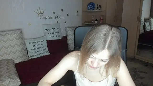 Tiffany Bates online show from 12.22.25