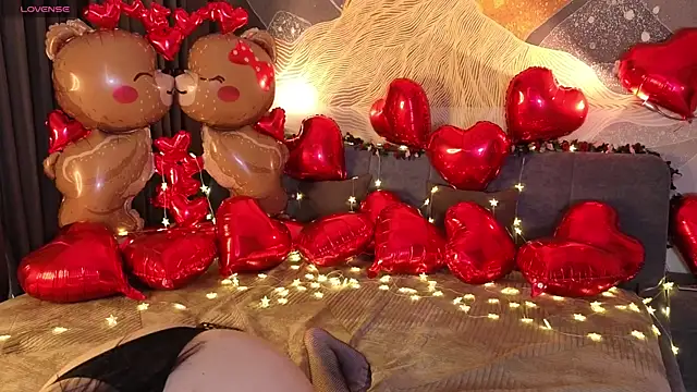 MilaYumi online show from 02.12.26