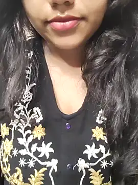 Snapshot of Miss_Rose__ chatting on 10.19.25 Miss Rose   online show from 10.19.25