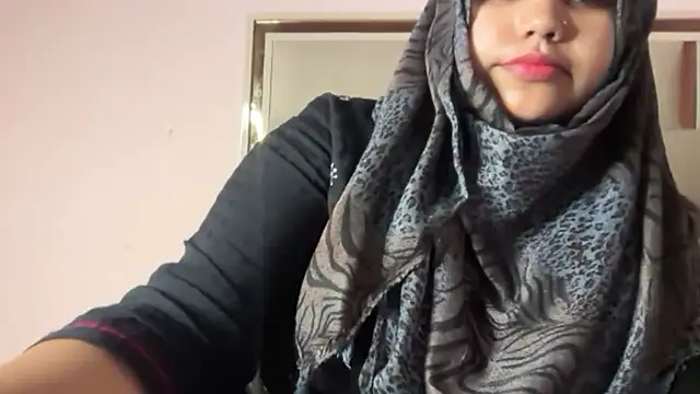 Snapshot of Miss_Rose__ chatting on 06.18.26 Miss Rose online show from 06.18.26