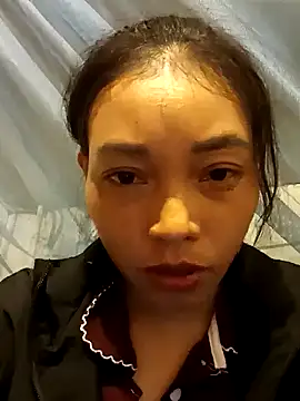 Snapshot of Phiny_xx chatting on 09.29.25 Phiny xx online show from 09.29.25