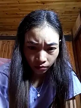 Snapshot of Phiny_xx chatting on 10.31.25 Phiny xx online show from 10.31.25