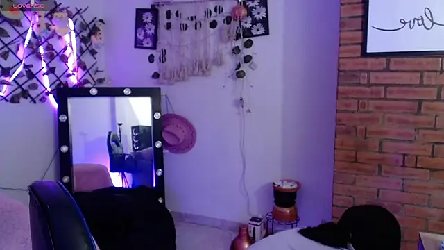 isa bunny18 online show from 10.07.25