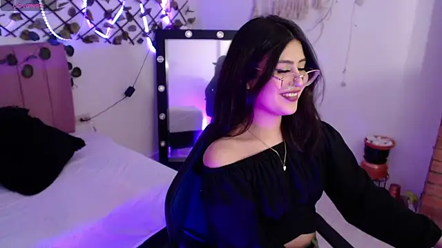 isa bunny18 online show from 11.03.25