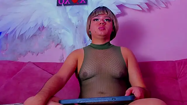 Tiffany deluxe online show from 12.05.25