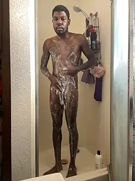 Snapshot of blaccp4k chatting on 10.27.25 blaccp4k online show from 10.27.25