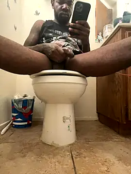 Snapshot of blaccp4k chatting on 11.10.25 blaccp4k online show from 11.10.25