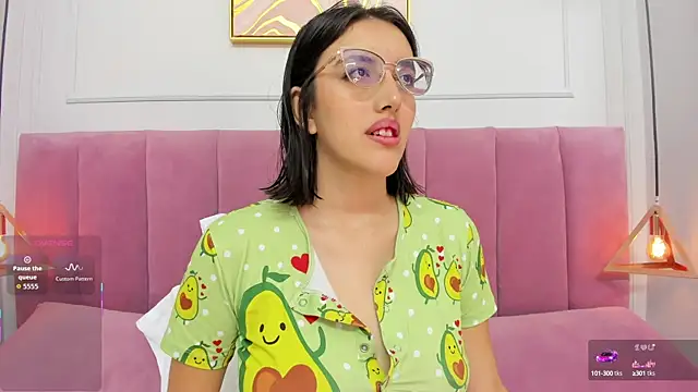 venusgreys1  online show from 10.17.25