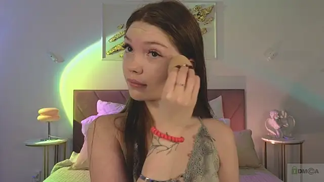 Nicole Broown  online show from 11.08.25