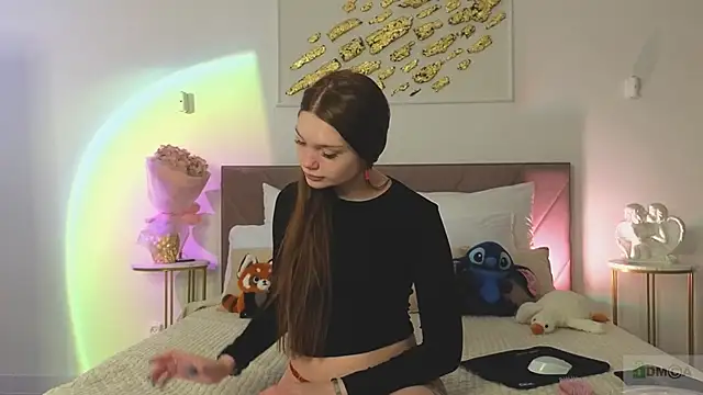 Nicole Broown  online show from 01.31.26