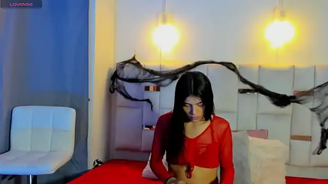 Snapshot of AelithEscarlata chatting on 10.20.25 AelithEscarlata online show from 10.20.25