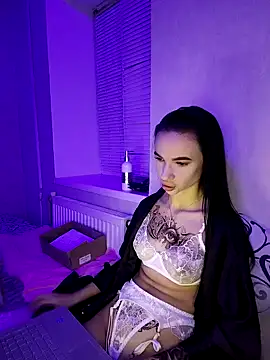 Snapshot of Julietta_001 chatting on 10.02.25 Julietta 001 online show from 10.02.25