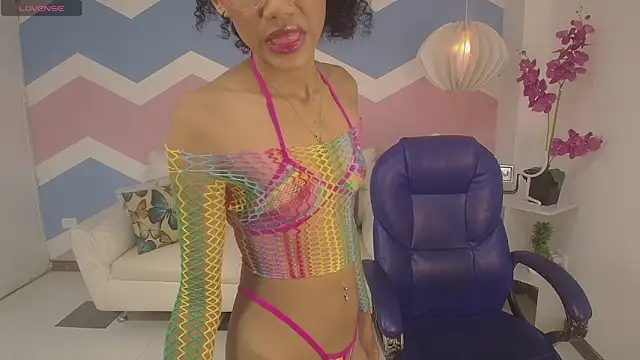 adisson petite1 online show from 10.01.25