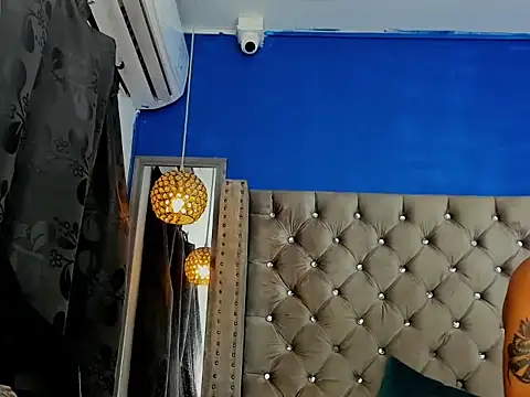 Snapshot of Kevinfox23cms chatting on 10.10.25 Kevinfox23cms online show from 10.10.25