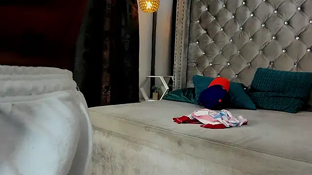 Snapshot of Kevinfox23cms chatting on 10.13.25 Kevinfox23cms online show from 10.13.25