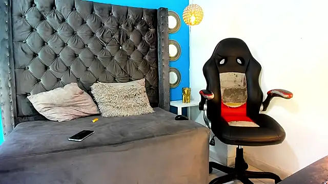 Snapshot of Kevinfox23cms chatting on 10.27.25 Kevinfox23cms online show from 10.27.25