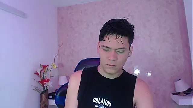 Aaron Foxxx online show from 10.04.25