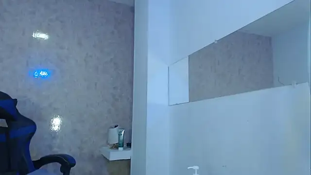 Aaron Foxxx online show from 10.08.25