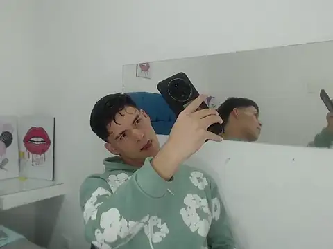 Aaron Foxxx online show from 11.15.25