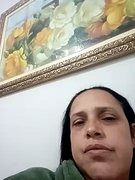 Crisribeiro online show from 10.04.25