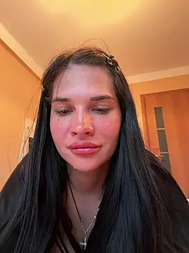 Snapshot of Alina_XXXX_ chatting on 05.13.26 Alina XXXX online show from 05.13.26