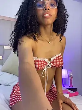 Lia Sin online show from 12.14.25