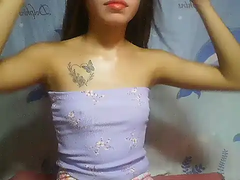 SweetPussie18x online show from 10.28.25