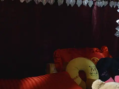 Kristinalui online show from 10.08.25