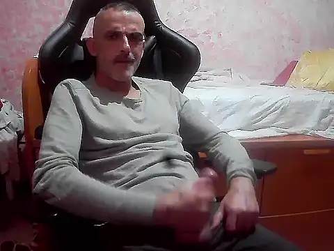 Snapshot of uaintmybabbydaddy chatting on 10.30.25 uaintmybabbydaddy online show from 10.30.25