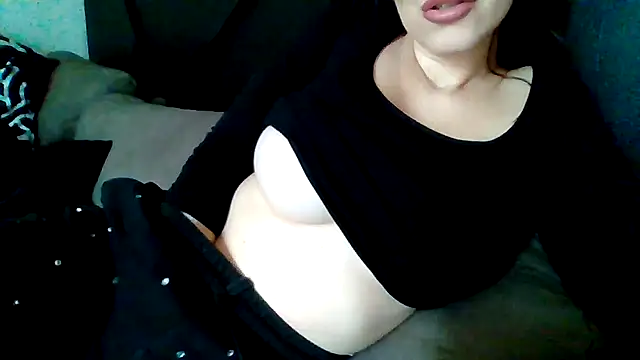 Snapshot of sexycolf chatting on 10.27.25 sexycolf online show from 10.27.25