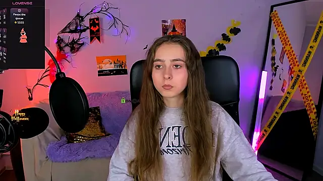 rebecca smile online show from 11.03.25