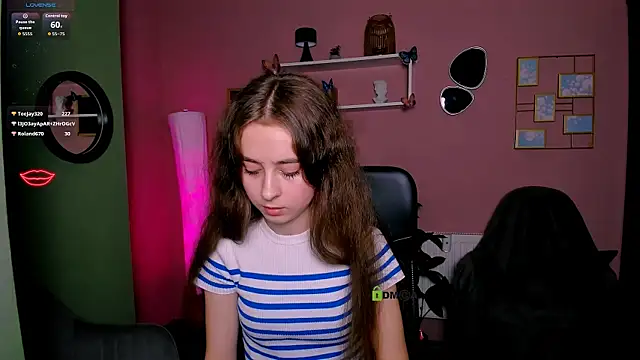 rebecca smile online show from 11.26.25