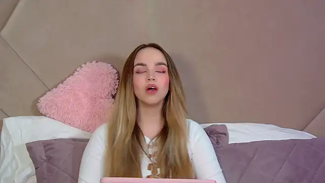 AnitaVenture online show from 04.04.26