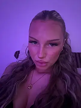 blondeeee online show from 07.03.26