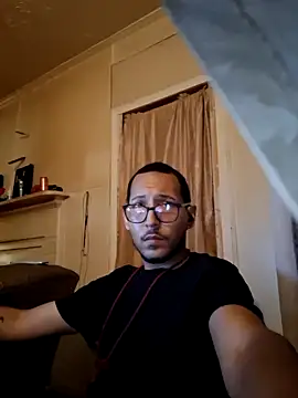 ThrowedWorldWide online show from 11.26.25