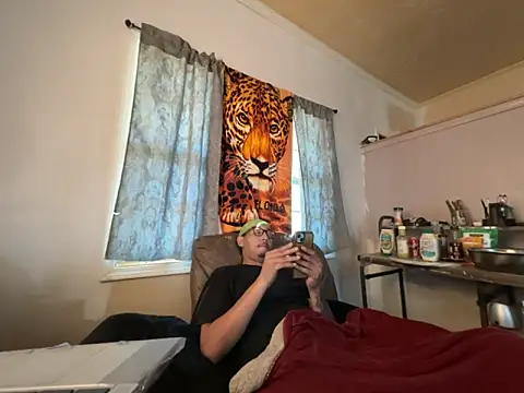 ThrowedWorldWide online show from 03.13.26